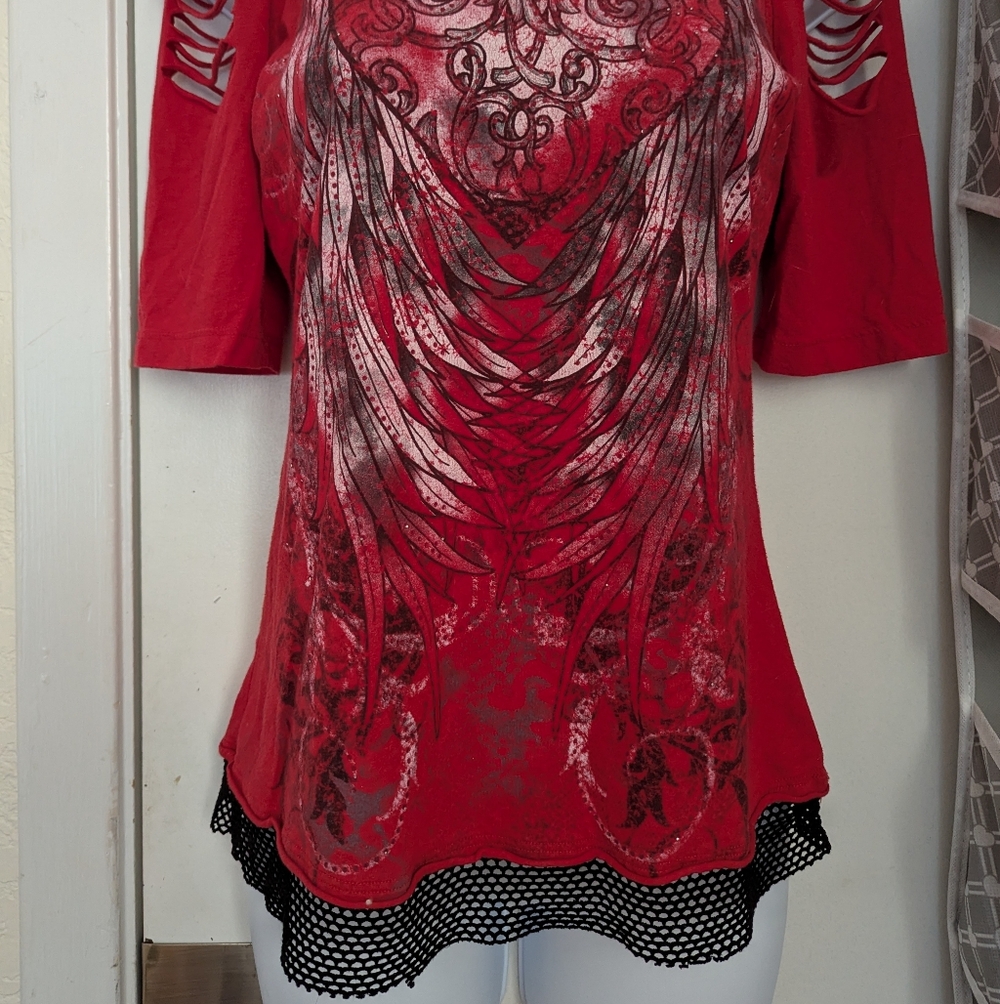 Red Women's Cold-Shoulder Graphic Top - Picture 3 of 4